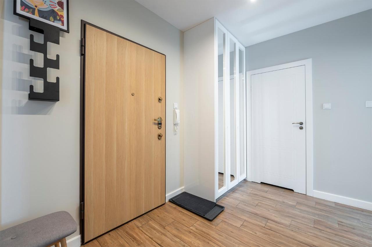 Luxury In City -7- Bright-Secured-Freeparking Лодз Екстериор снимка